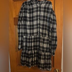 GAP Black and White Plaid Midi Dress